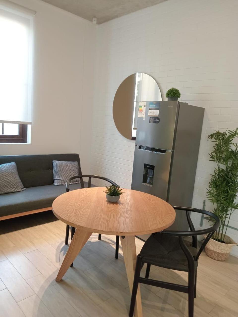 Hom I Espectacular Estudio A Estrenar En 2pax 2111 *