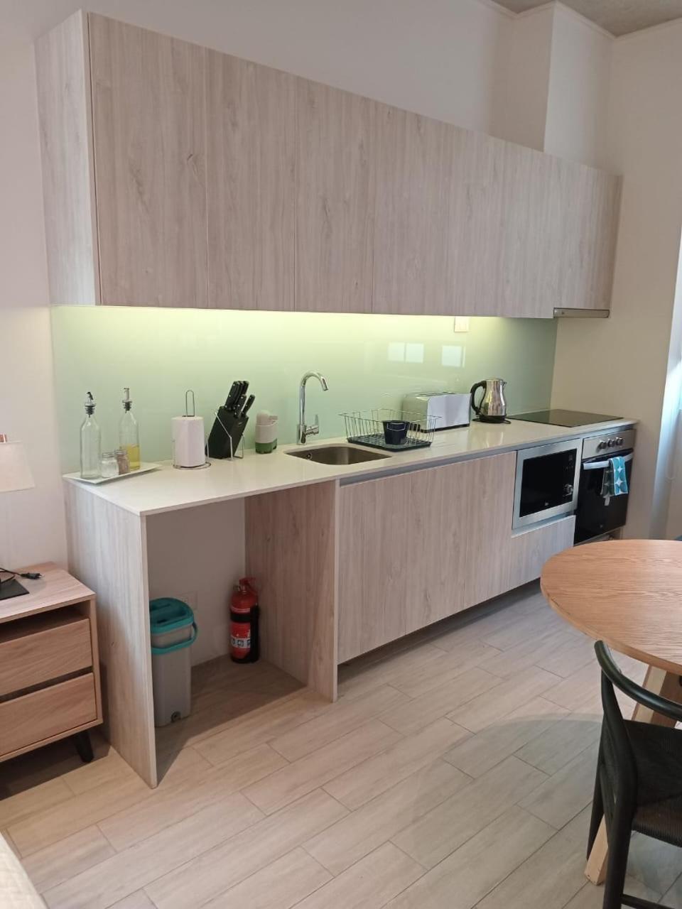 Hom I Espectacular Estudio A Estrenar En 2pax 2111 Appartement